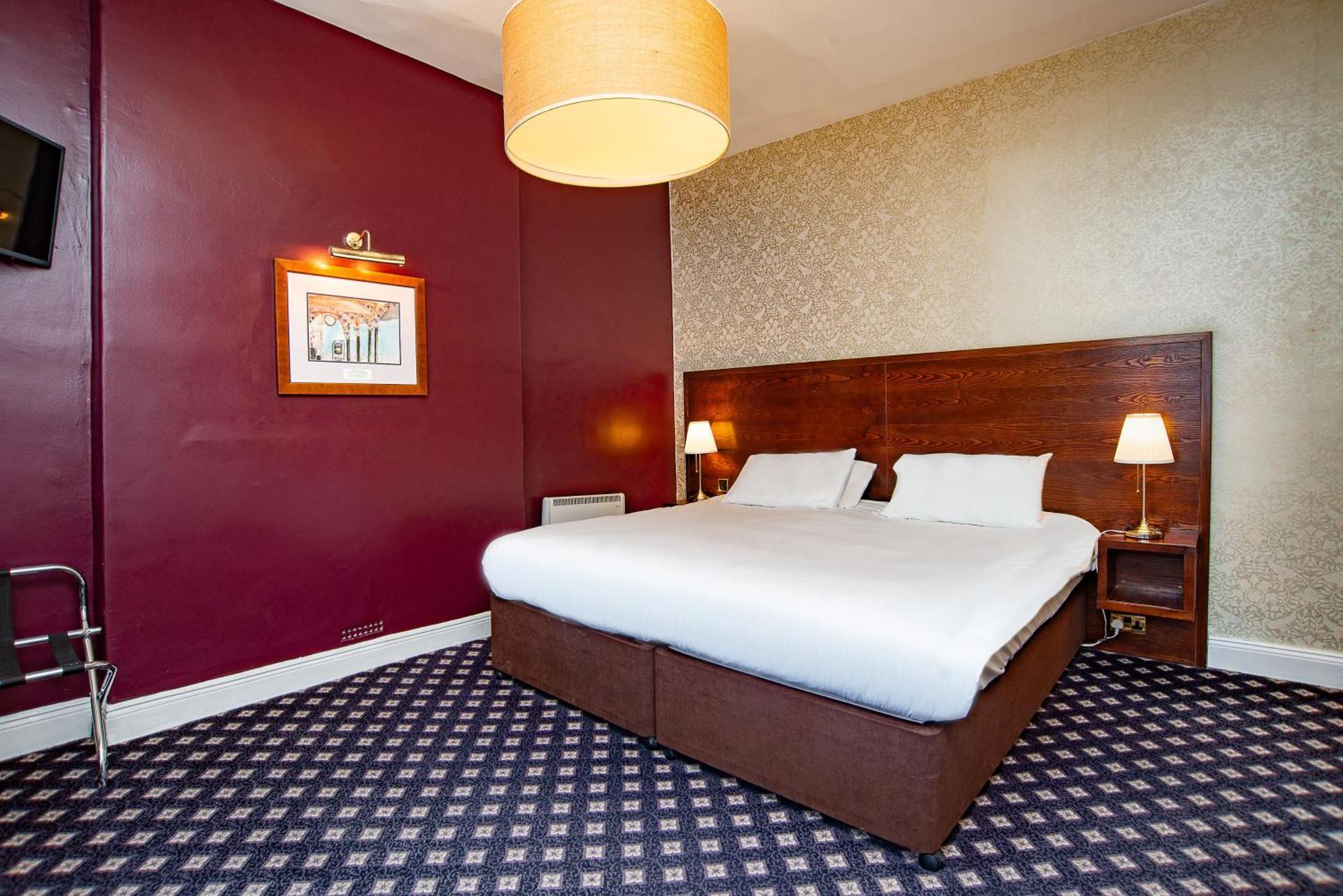 Foley Arms Hotel 大莫尔文 外观 照片
